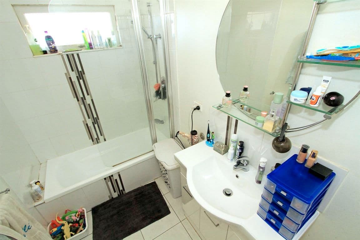 13 Cambridge Street, ROCKHAMPTON CITY QLD 4700, Rockhampton City - Thumbnail 7