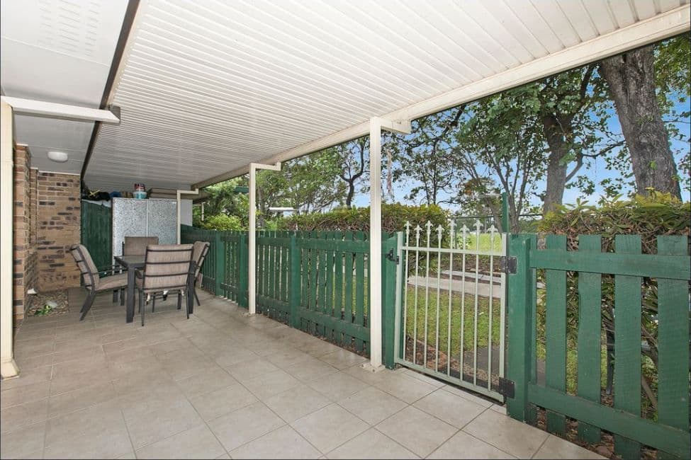 15 Carmichael Court, Wynnum West QLD 4178, Wynnum West - Thumbnail 2