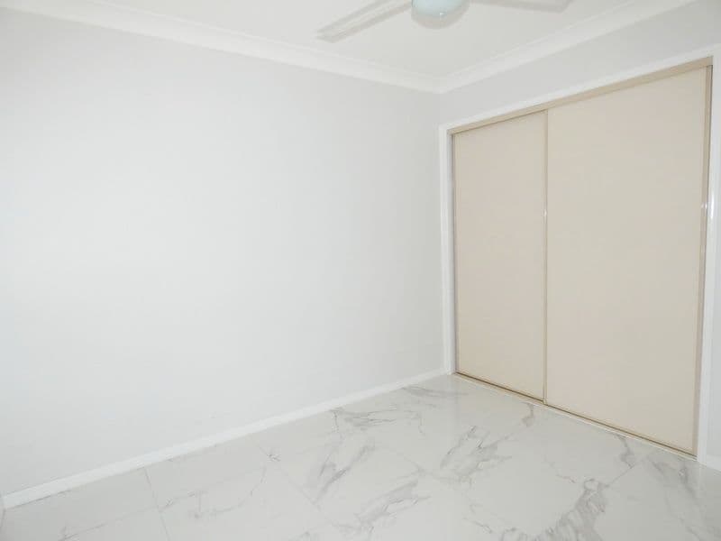 24 Elcock Avenue, Crestmead QLD 4132, Crestmead - Thumbnail 7