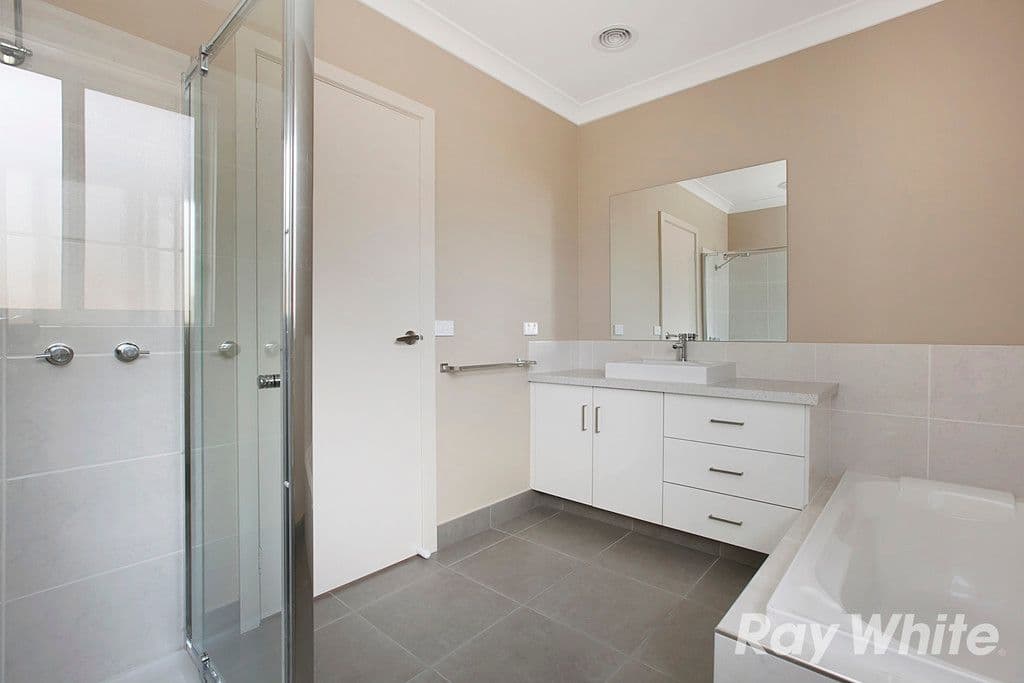 4 Wiltshire Avenue, Bayswater VIC 3153, Bayswater - Thumbnail 5