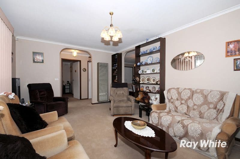2 Phillip Court, CRANBOURNE NORTH VIC 3977, Cranbourne North - Thumbnail 4