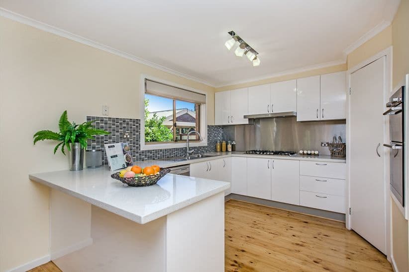7 Hinkler Drive, Mill Park VIC 3082, Mill Park - Thumbnail 2