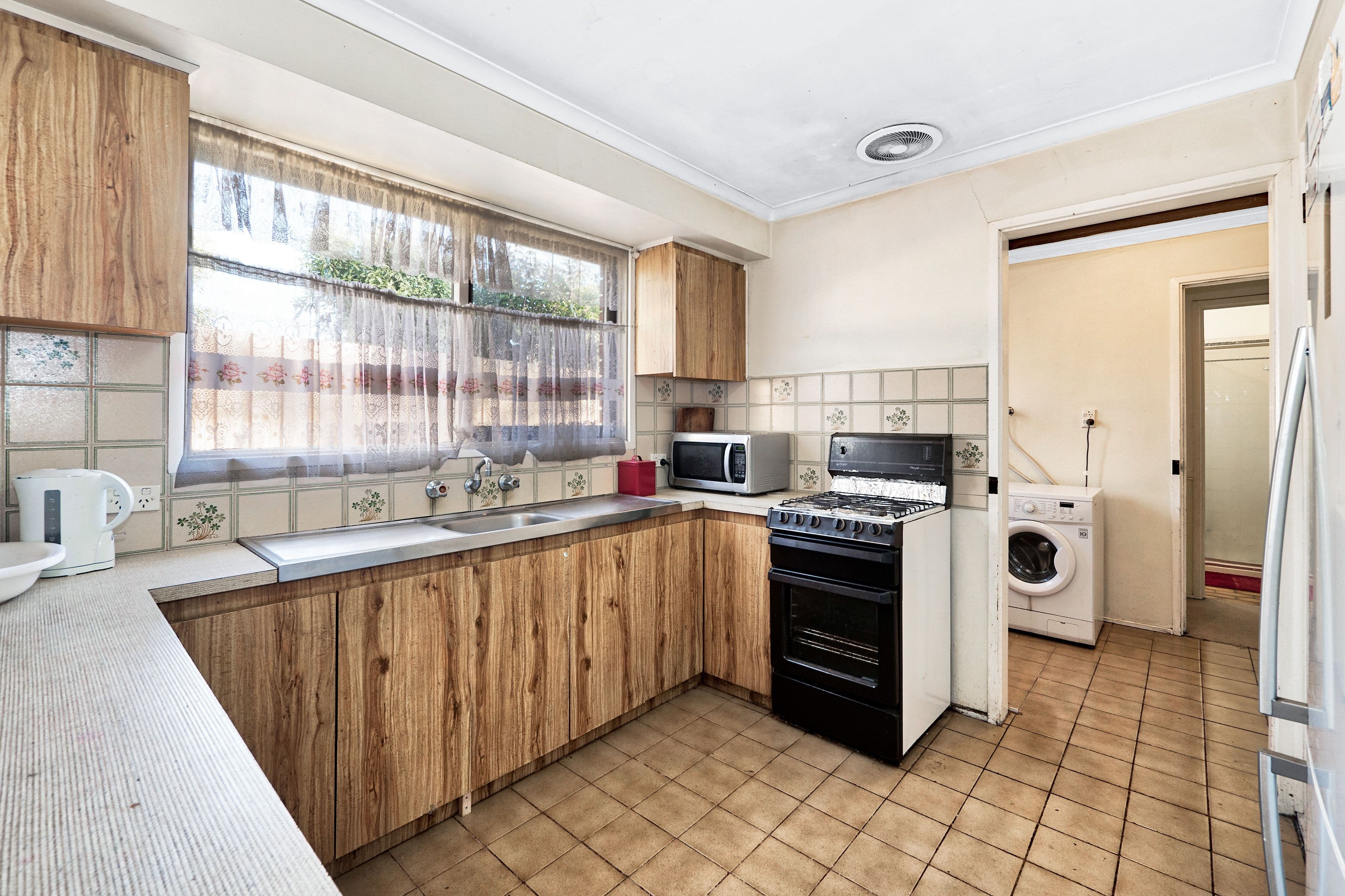 1 Rosalie Avenue, Cranbourne VIC 3977, Cranbourne - Thumbnail 8