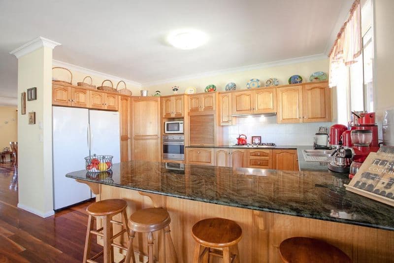 47 Cambridge Place, WISHART QLD 4122, Wishart - Thumbnail 3