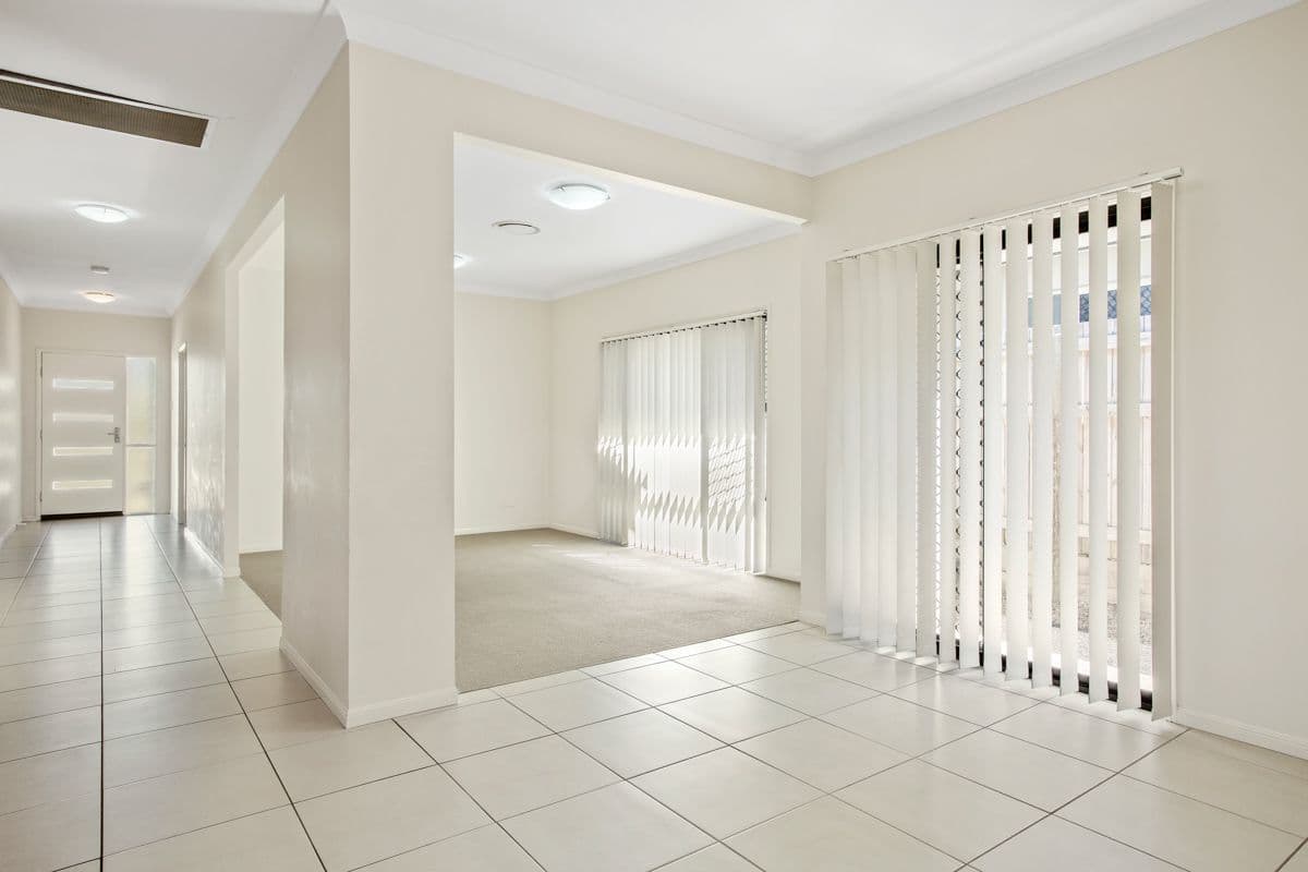 18 Couples Street, North Lakes QLD 4509, North Lakes - Thumbnail 5