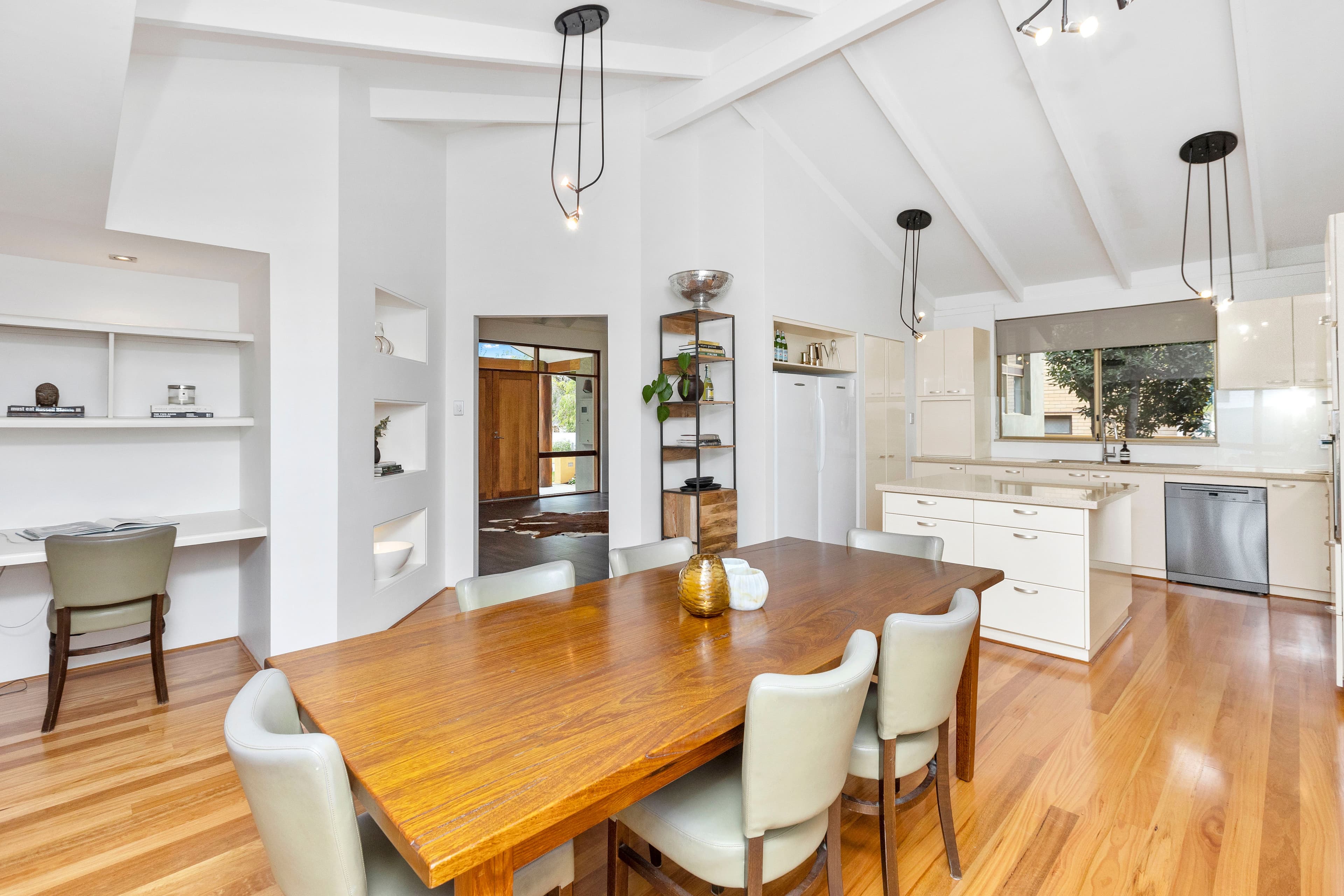 10 Clovelly Road, City Beach WA 6015, City Beach - Thumbnail 7