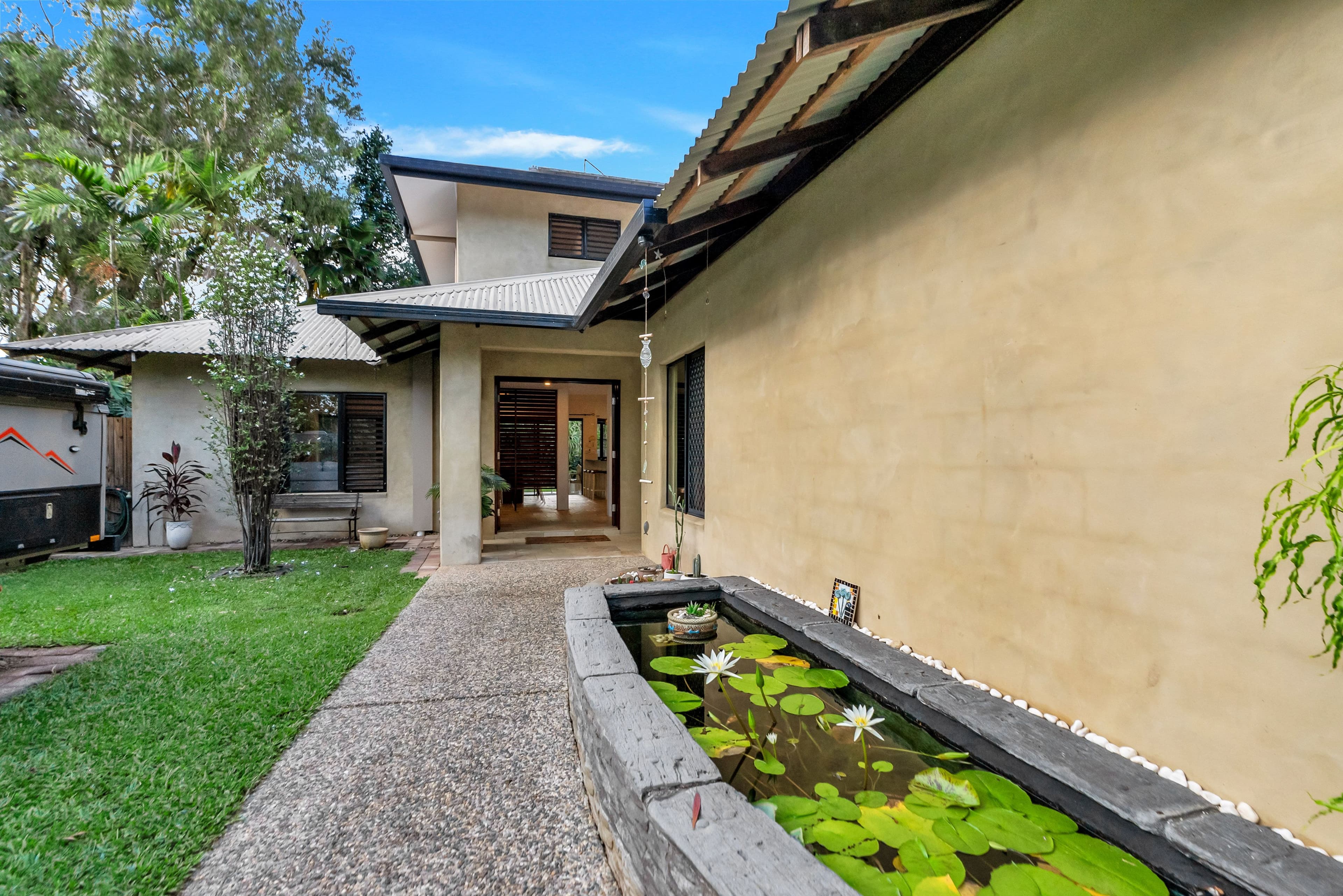 3 Magnolia Street, Holloways Beach QLD 4878, Holloways Beach - Thumbnail 2
