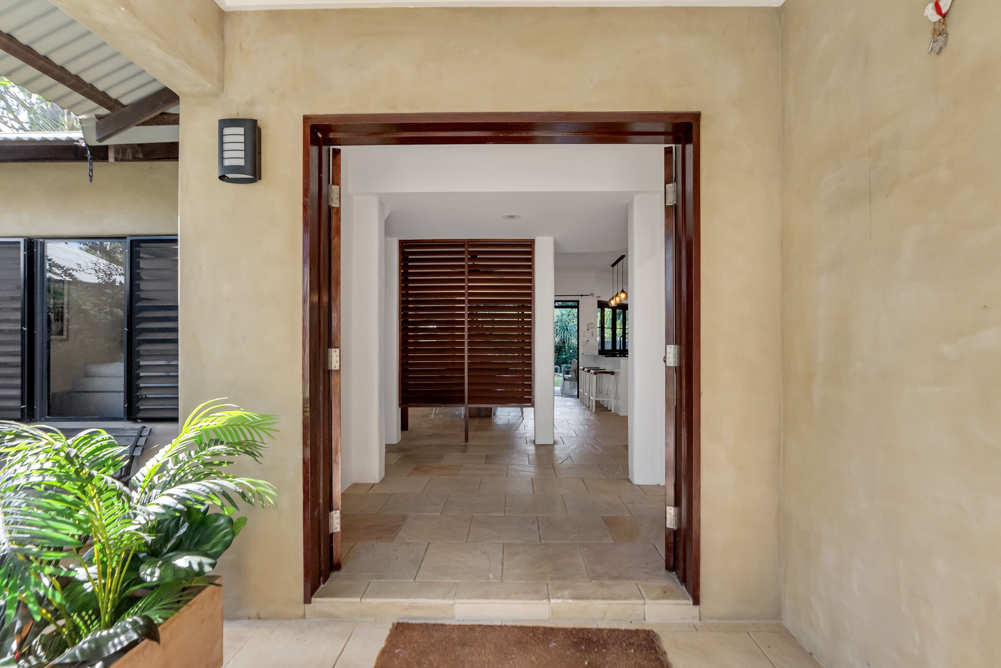 3 Magnolia Street, Holloways Beach QLD 4878, Holloways Beach - Thumbnail 3