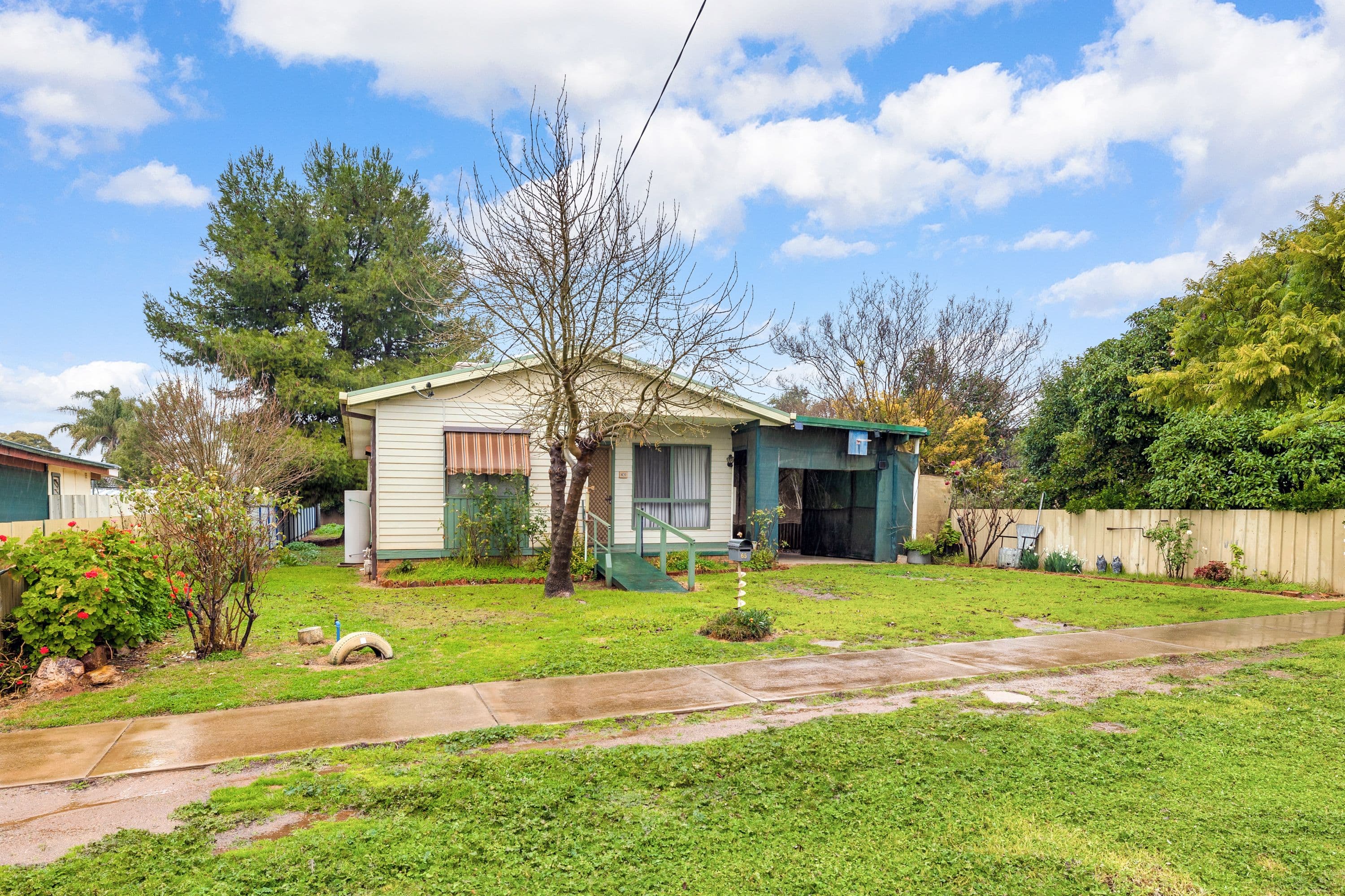 65 Wade Street, Coolamon NSW 2701, Coolamon - Thumbnail 2