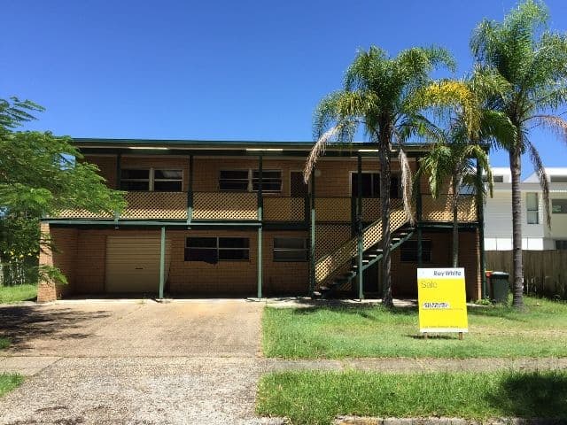 28 Djerall Avenue, Burleigh Heads QLD 4220, Burleigh Heads - Image 1