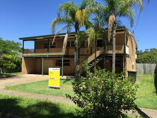28 Djerall Avenue, Burleigh Heads QLD 4220, Burleigh Heads - Thumbnail 2