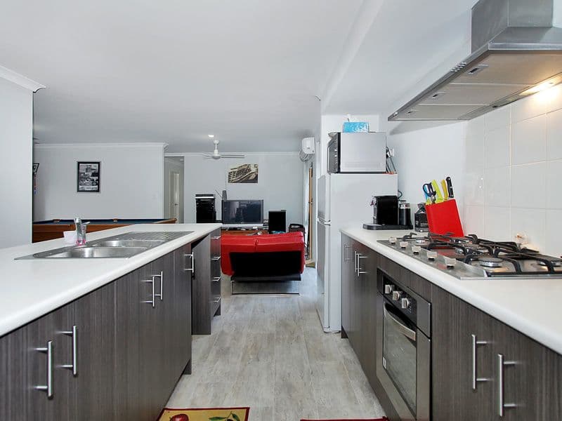 81 Bellazario Promenade, Aveley WA 6069, Aveley - Thumbnail 2