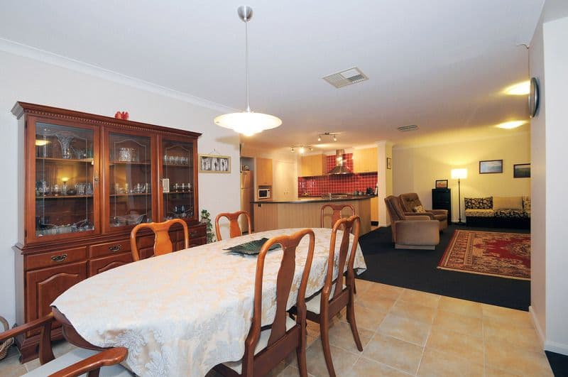 12 Ratcliffe Way, LYNBROOK VIC 3975, Lynbrook - Thumbnail 4