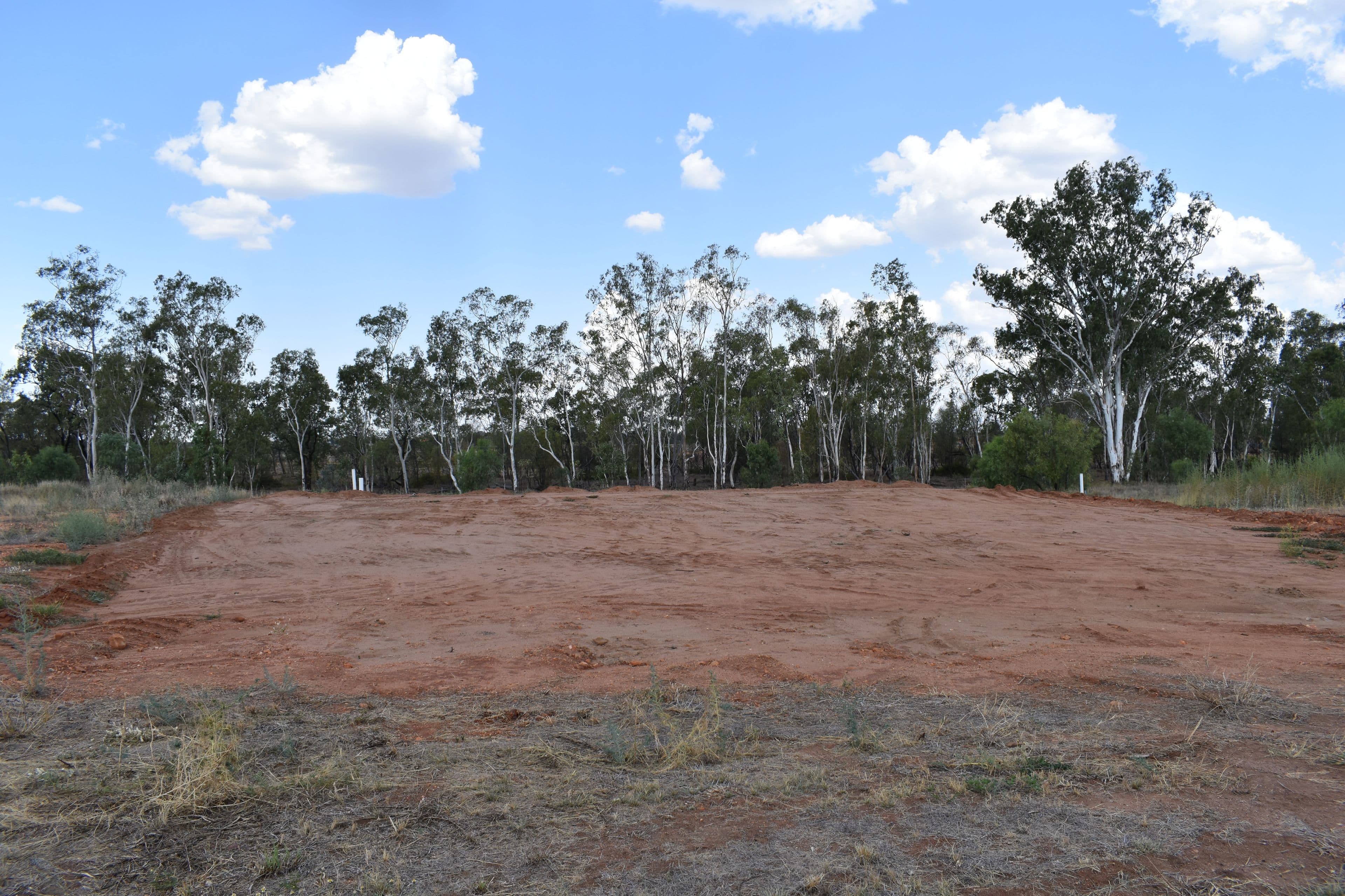 23 Canterbury Road, Emerald QLD 4720, Emerald - Thumbnail 3