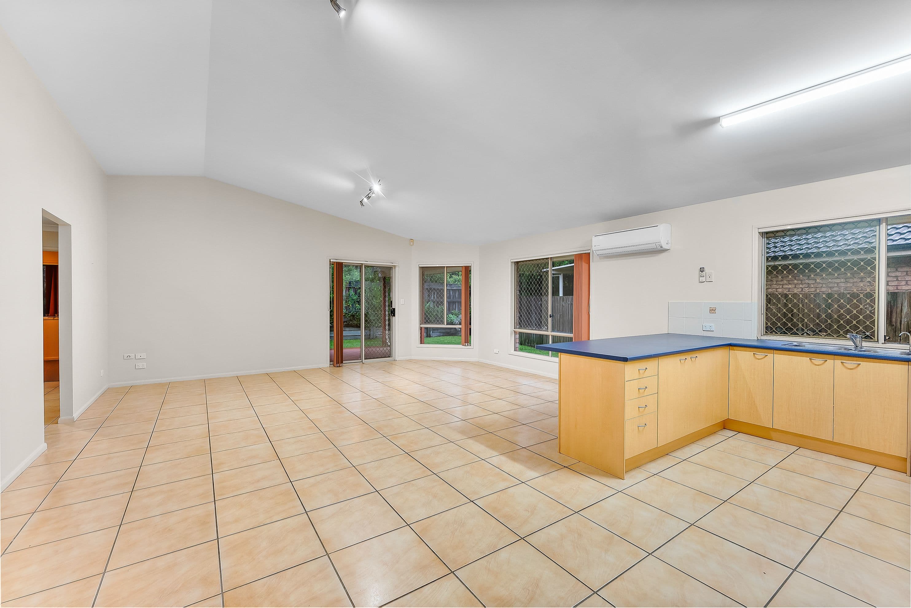7 Pearson Court, North Lakes QLD 4509, North Lakes - Thumbnail 5