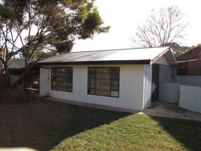 13 Dennis Street, BERRI SA 5343, Berri - Thumbnail 7