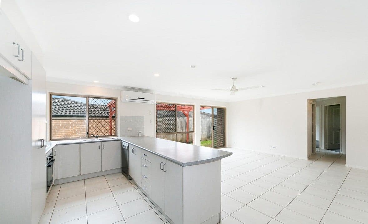 7 Northampton Court, Kallangur QLD 4503, Kallangur - Image 1