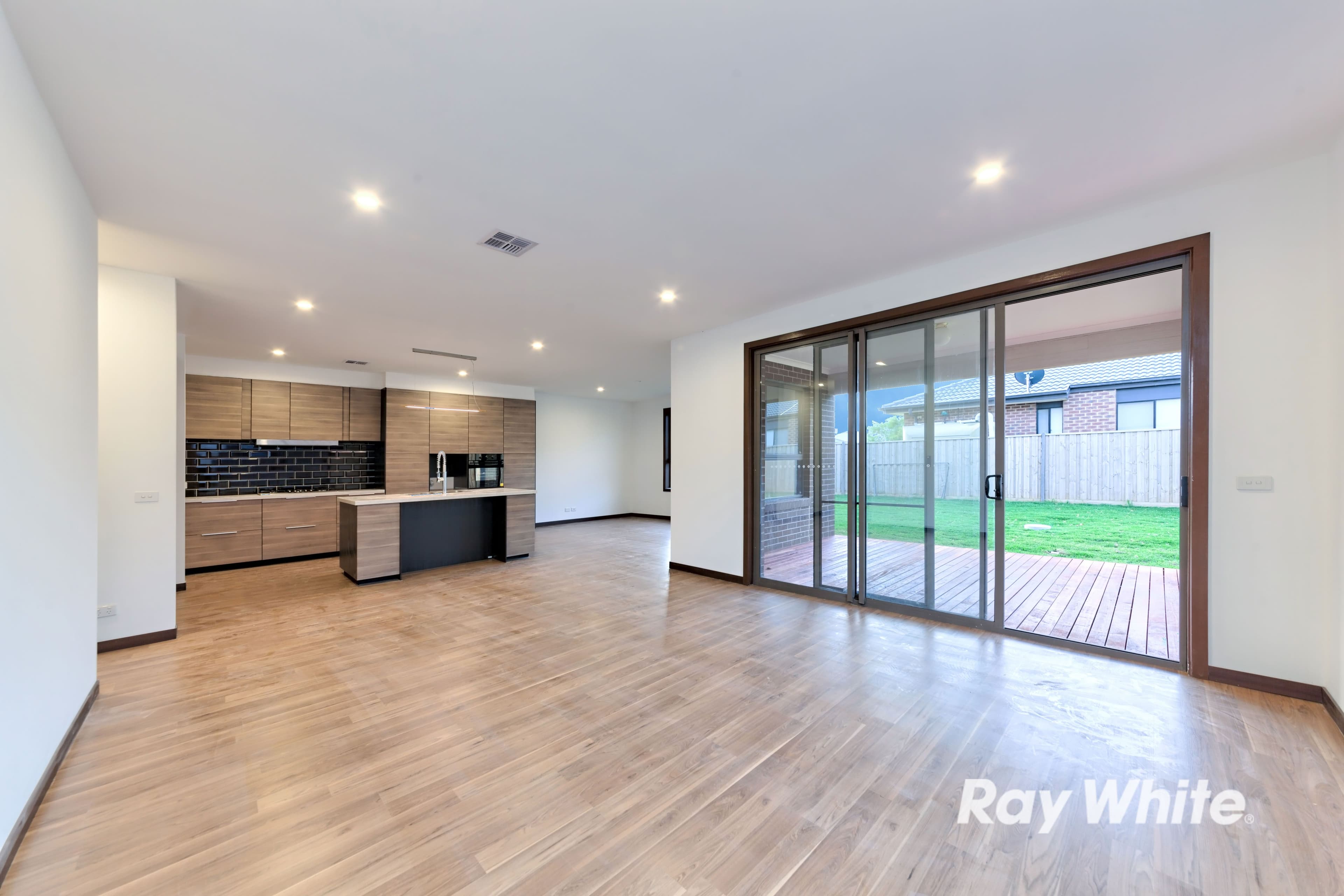 69 COLDSTREAM Avenue, WERRIBEE VIC 3030, Werribee - Thumbnail 6