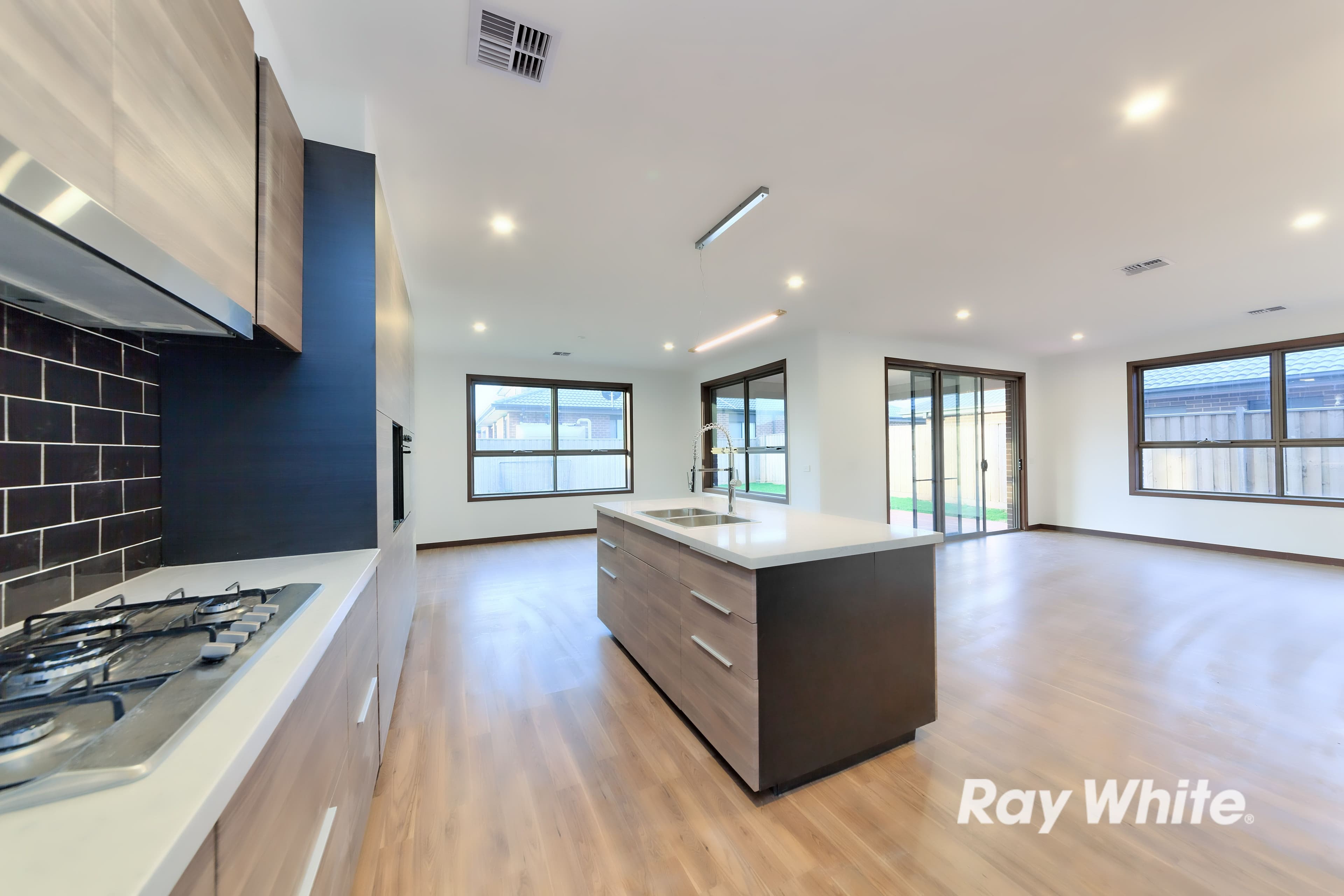 69 COLDSTREAM Avenue, WERRIBEE VIC 3030, Werribee - Thumbnail 7