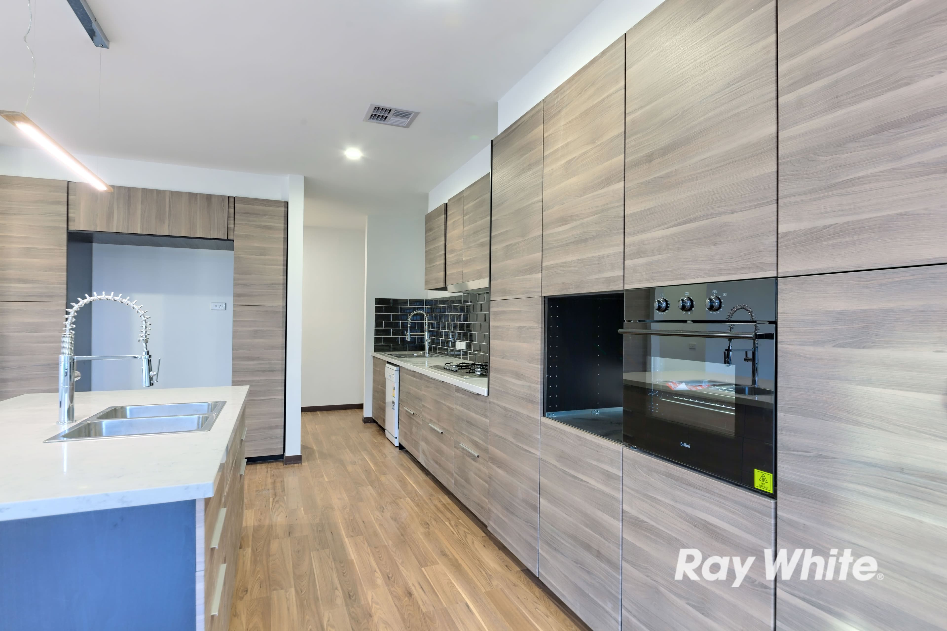 69 COLDSTREAM Avenue, WERRIBEE VIC 3030, Werribee - Thumbnail 8
