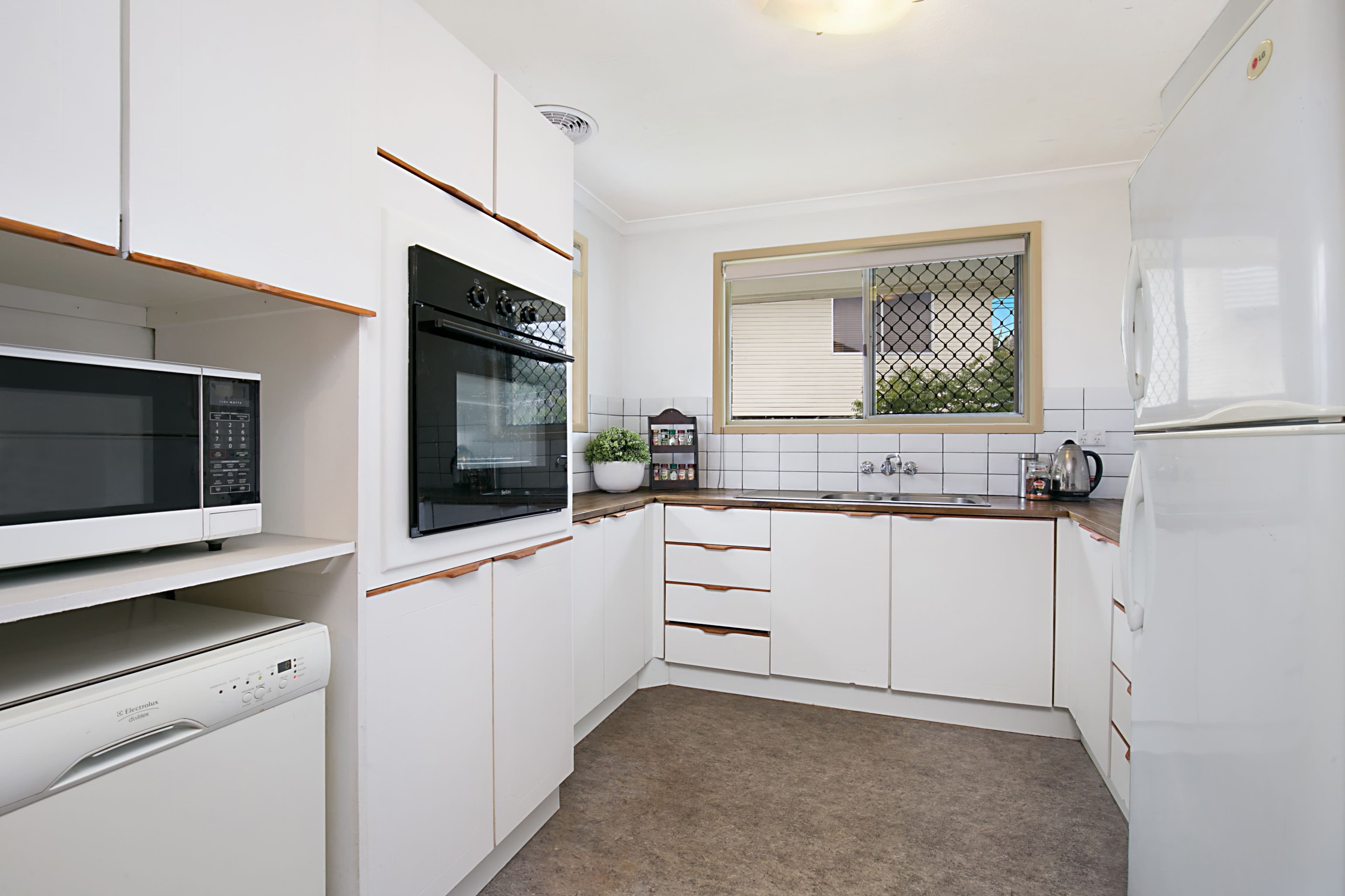 3 Juanita Grove, Springwood QLD 4127, Springwood - Thumbnail 6