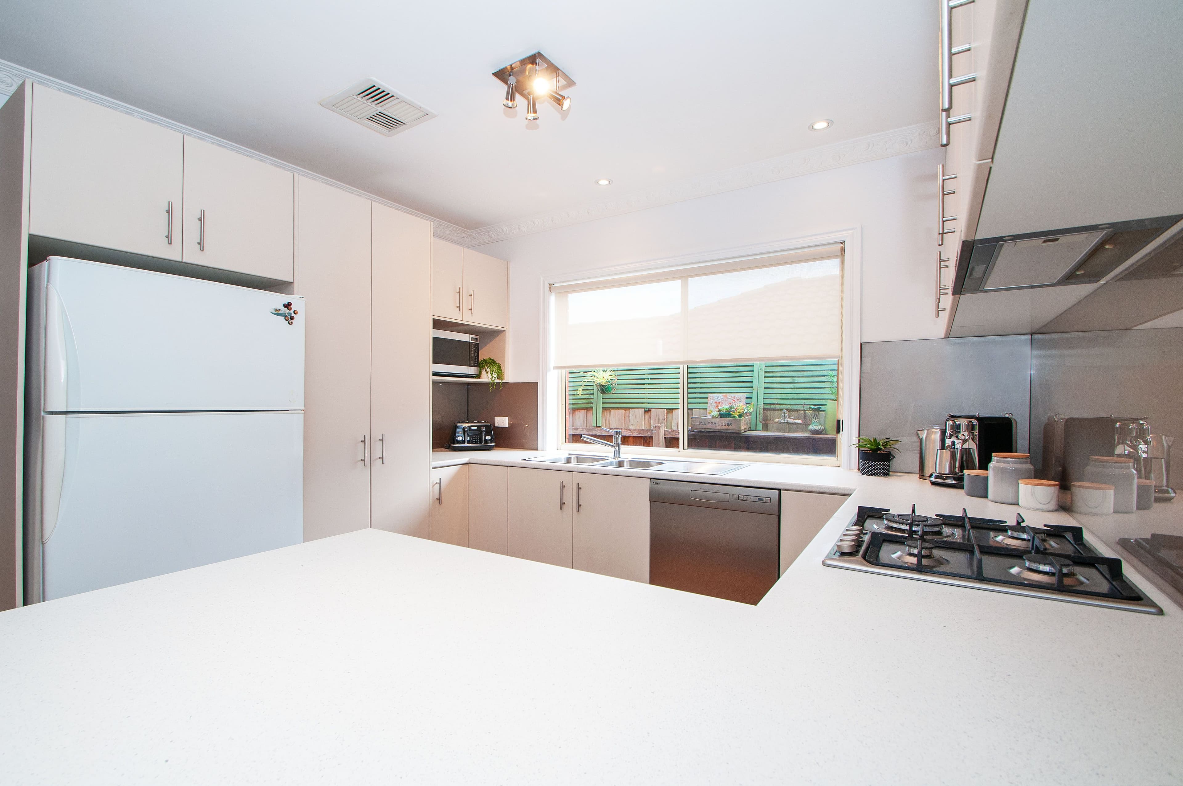 9 Rosewood Place, Chirnside Park VIC 3116, Chirnside Park - Thumbnail 5