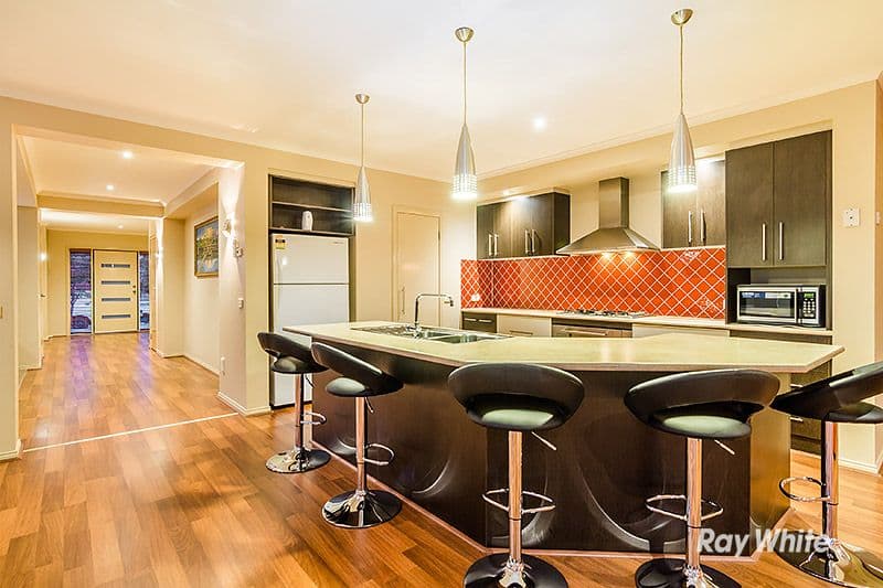 11 Newton Drive, Cranbourne North VIC 3977, Cranbourne North - Thumbnail 4