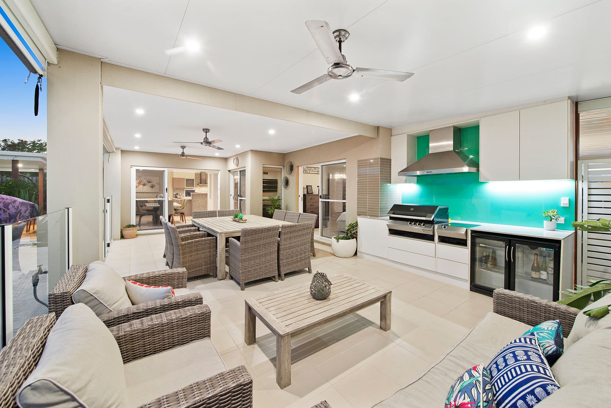 25 Harmsworth Road, Pacific Pines QLD 4211, Pacific Pines - Thumbnail 6