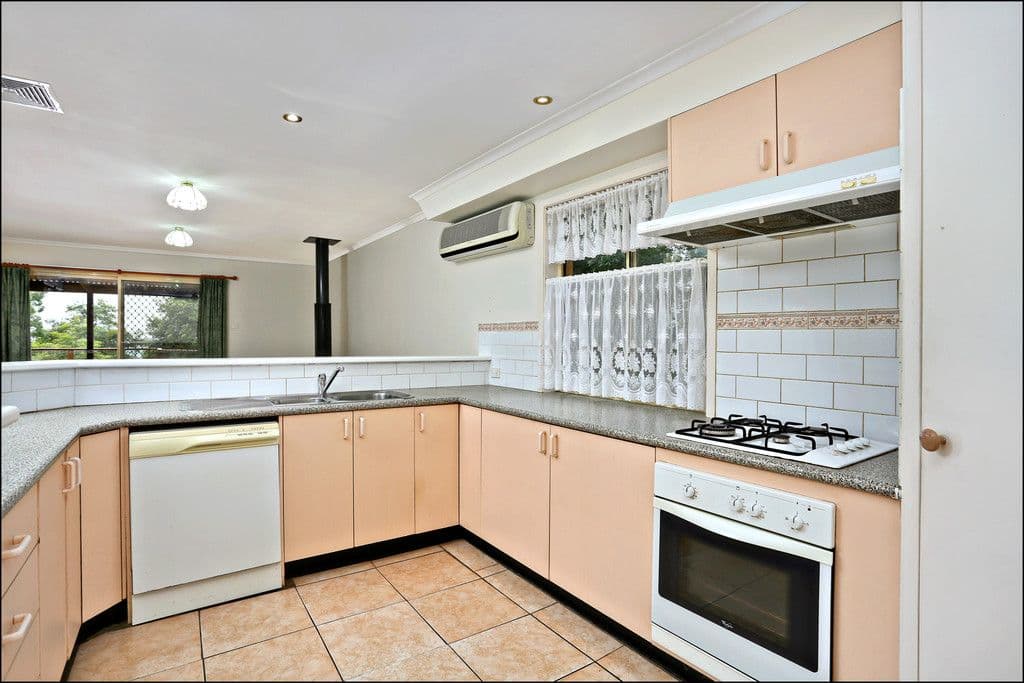 295 Lieutenant Bowen Drive, Bowen Mountain NSW 2753, Bowen Mountain - Thumbnail 5