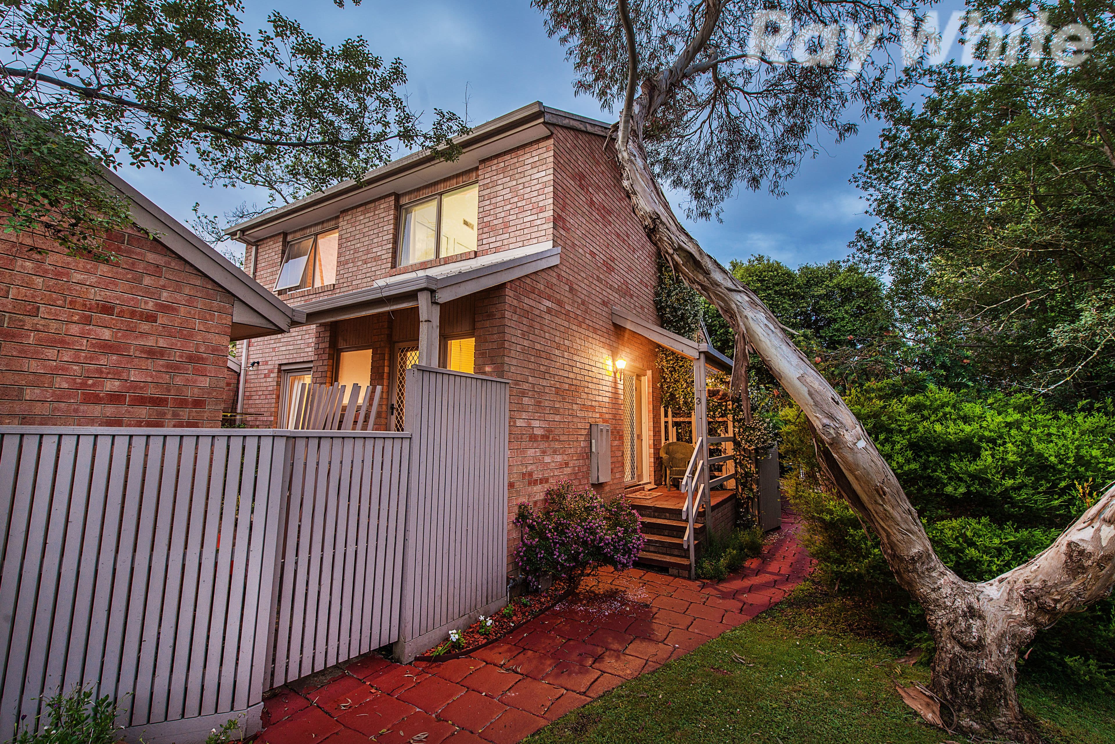 12 Emora Street, Croydon VIC 3136, Croydon - Thumbnail 2
