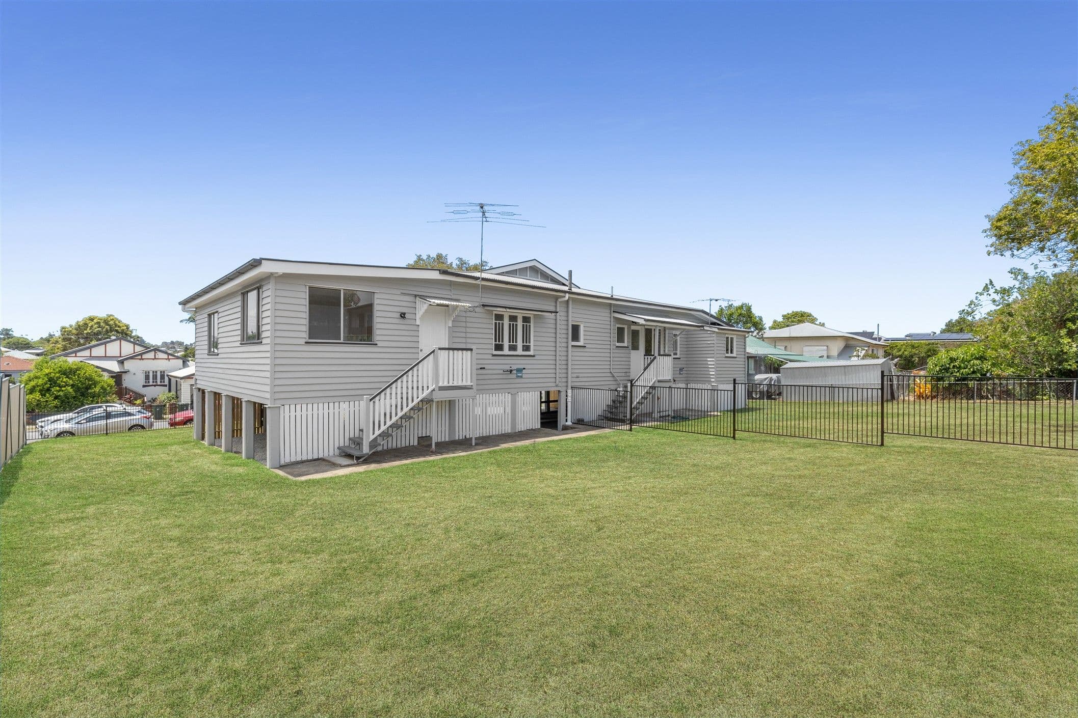 11 Oliver Street, Kedron QLD 4031, Kedron - Thumbnail 3