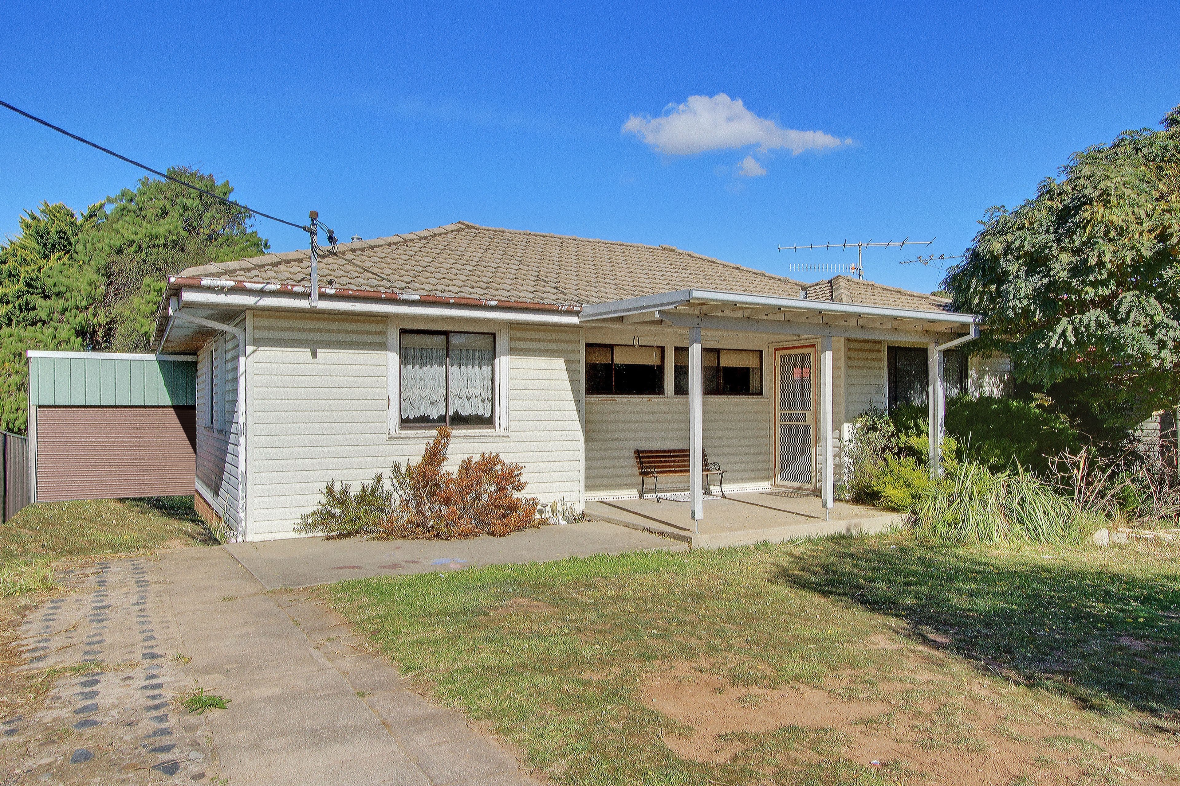 35 Robinson Street, Goulburn - Image 1