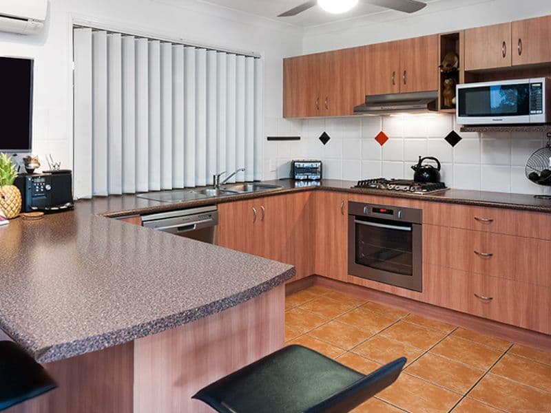 13 Fairway Drive, Meadowbrook QLD 4131, Meadowbrook - Thumbnail 2