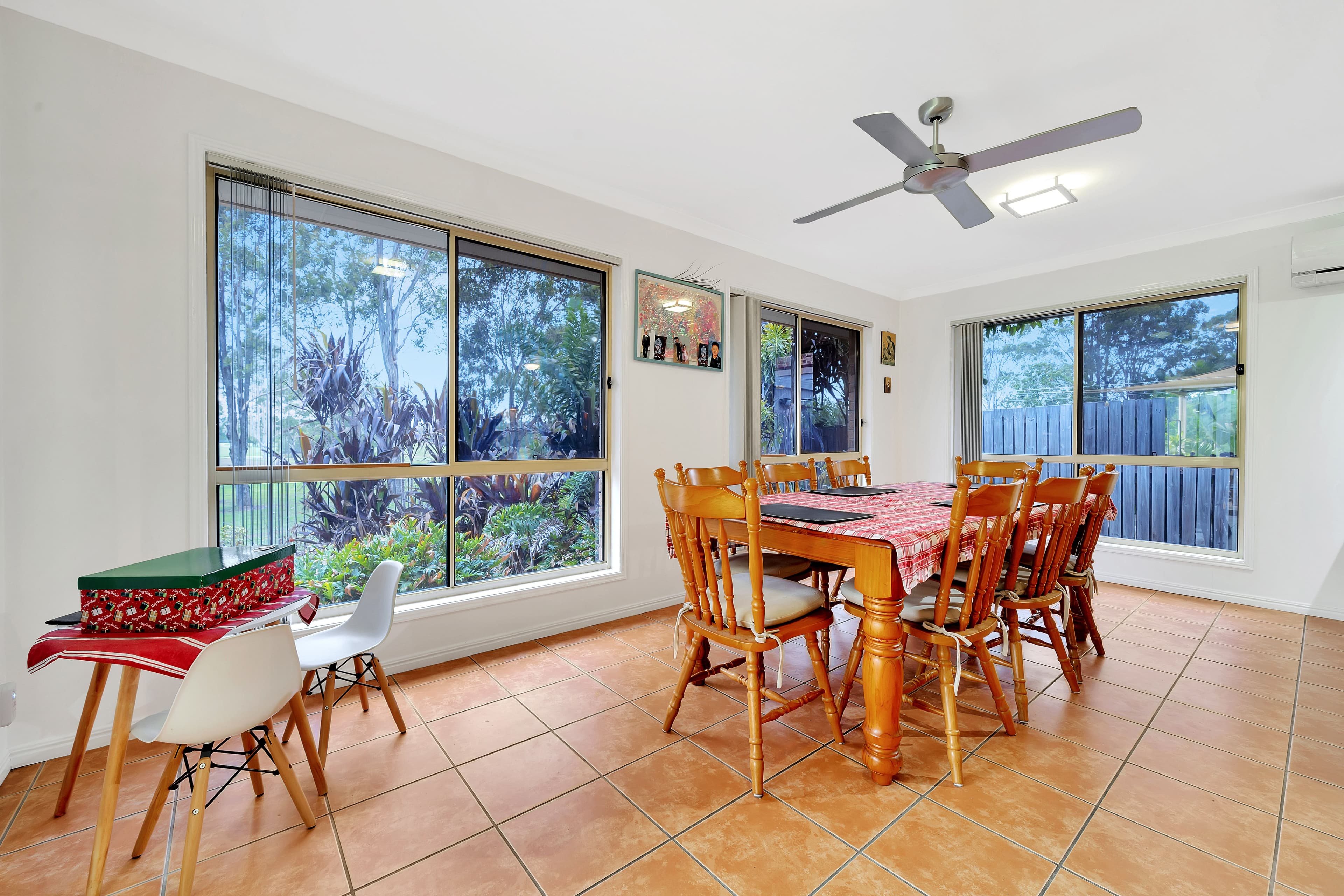13 Fairway Drive, Meadowbrook QLD 4131, Meadowbrook - Thumbnail 4