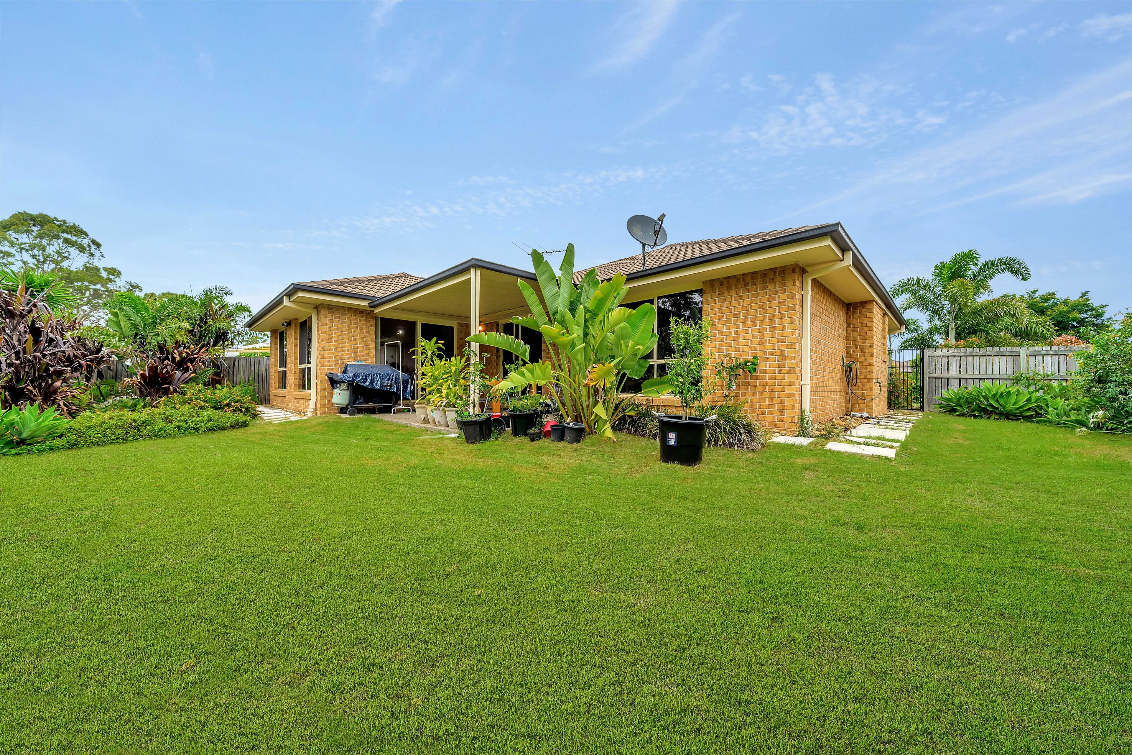 13 Fairway Drive, Meadowbrook QLD 4131, Meadowbrook - Thumbnail 5