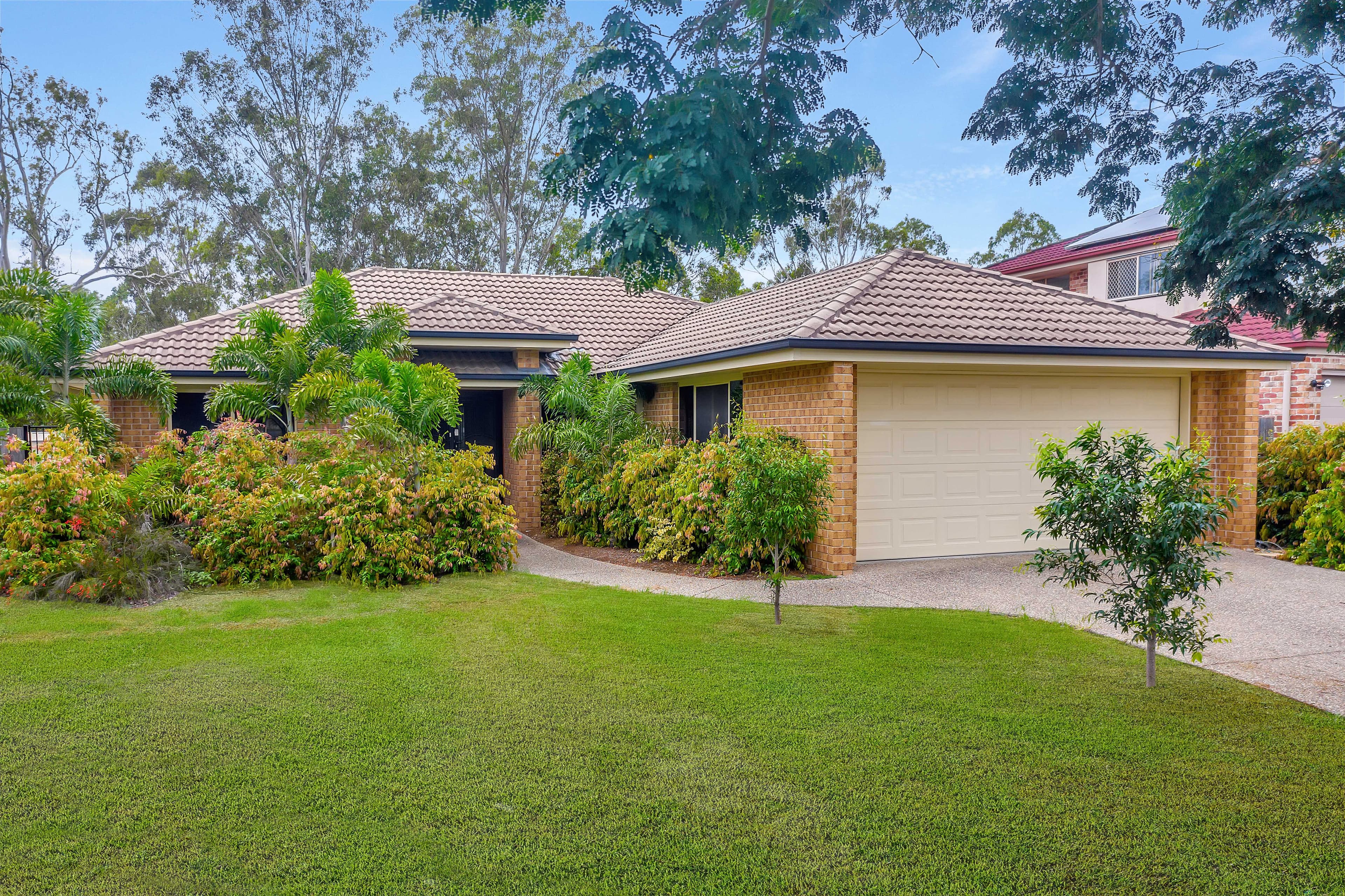 13 Fairway Drive, Meadowbrook QLD 4131, Meadowbrook - Thumbnail 6