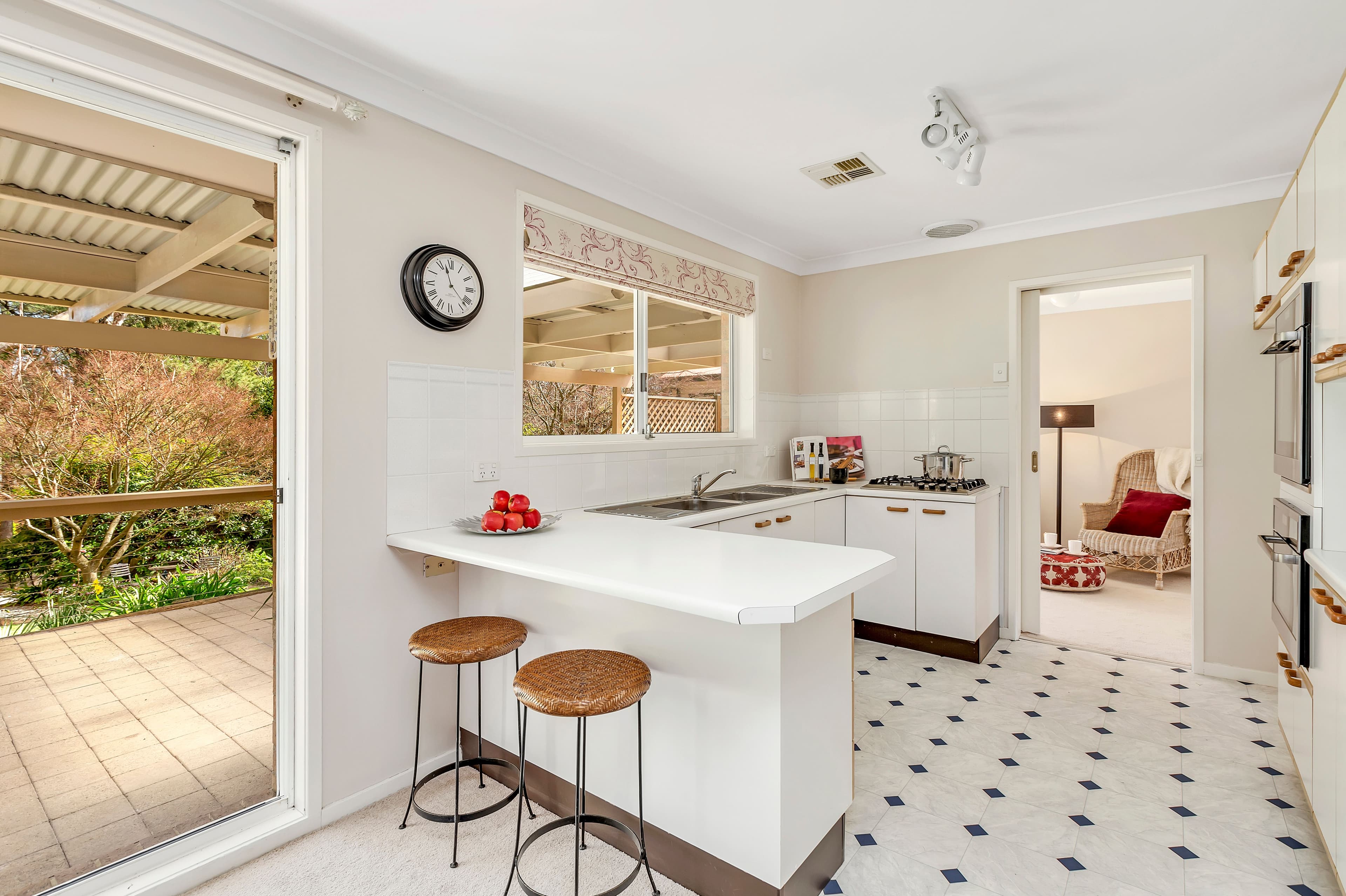 18 St Andrews Avenue, Blackheath - Thumbnail 4