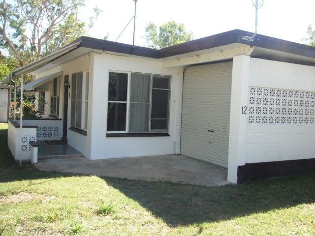 12 Dolphin Cresent, TAYLORS BEACH QLD 4850, Taylors Beach - Thumbnail 2