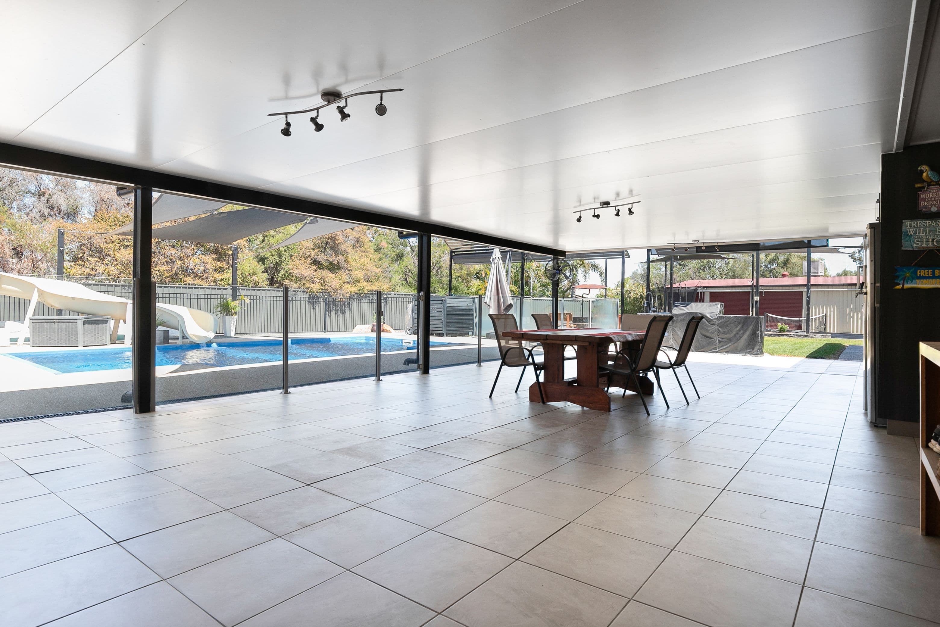 29 Edgewood Drive, Emerald QLD 4720, Emerald - Thumbnail 2