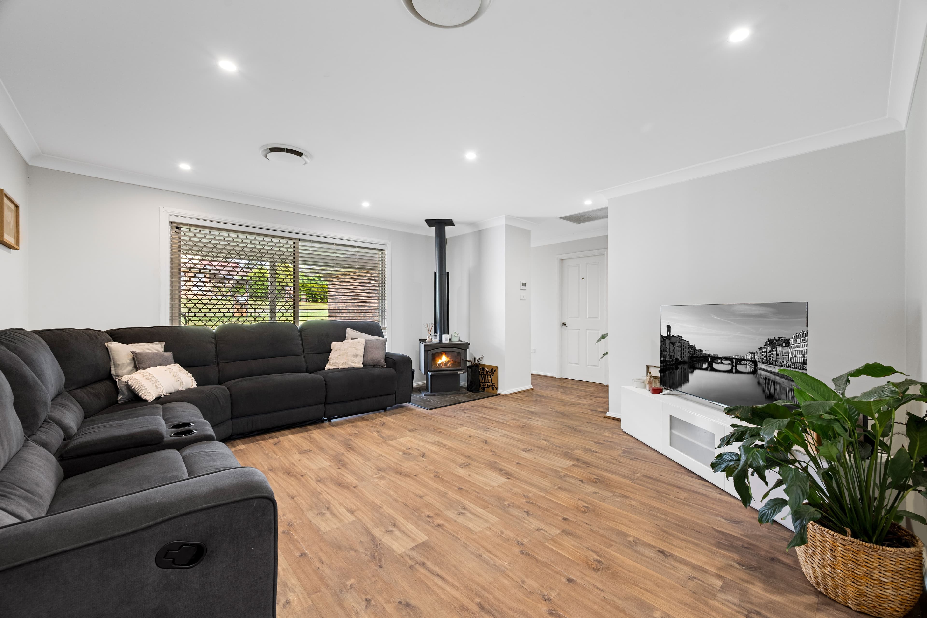 53 Doncaster Avenue, Narellan NSW 2567, Narellan - Thumbnail 3