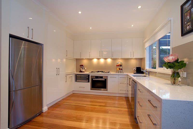 4 College Court, GLEN WAVERLEY VIC 3150, Glen Waverley - Thumbnail 2