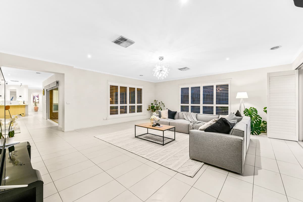 7 Magnifica Close, Berwick VIC 3806, Berwick - Thumbnail 3