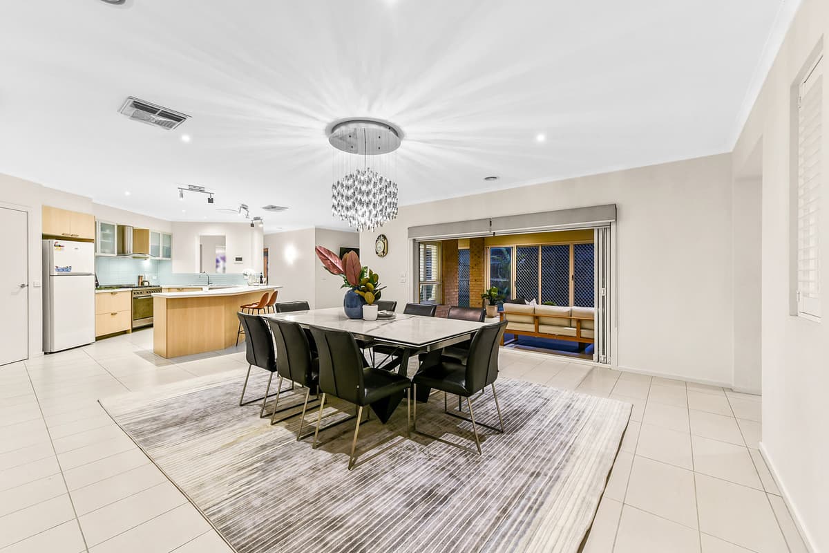 7 Magnifica Close, Berwick VIC 3806, Berwick - Thumbnail 4