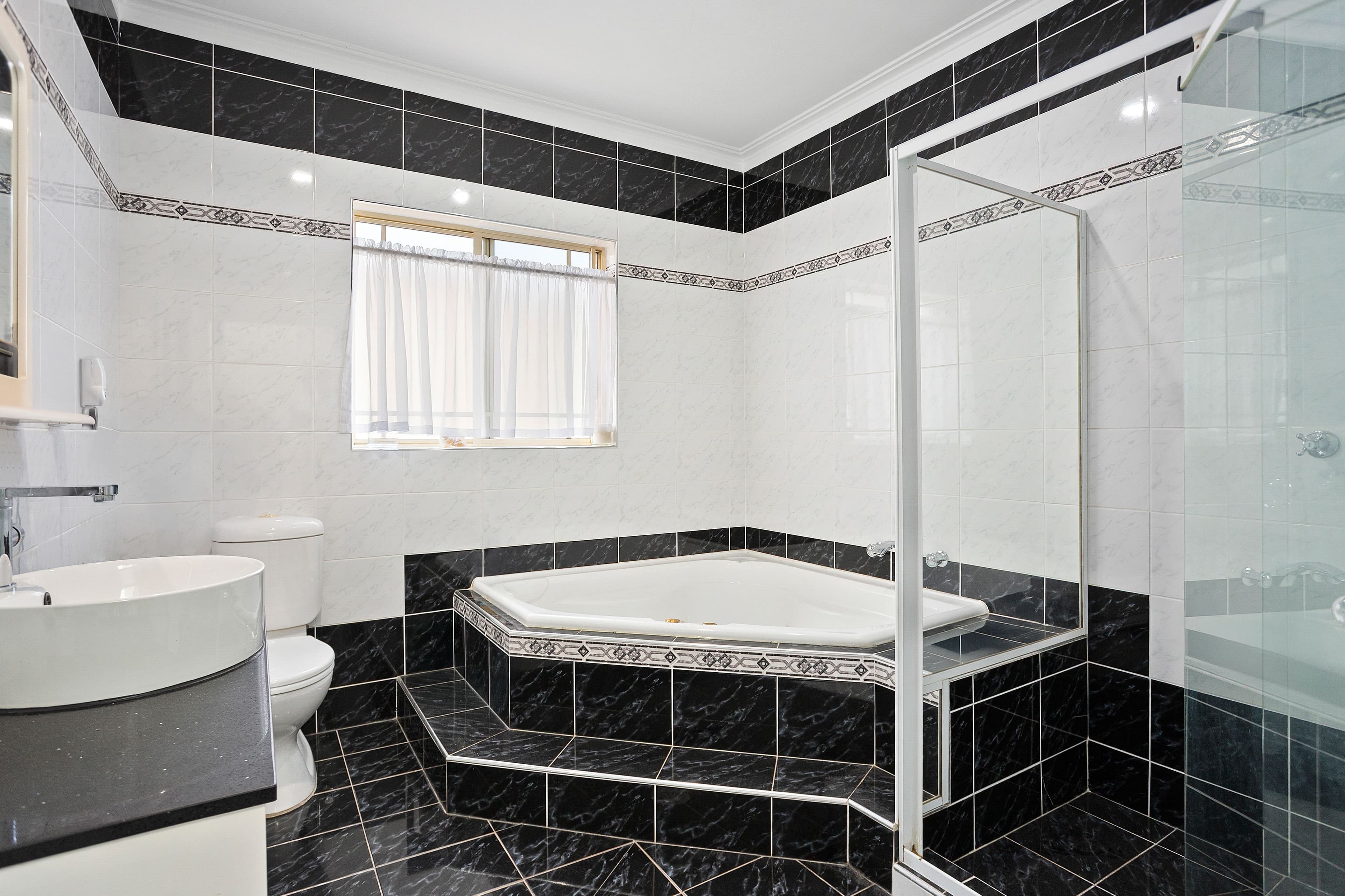 7 Anderson Road, Mortdale NSW 2223, Mortdale - Thumbnail 4