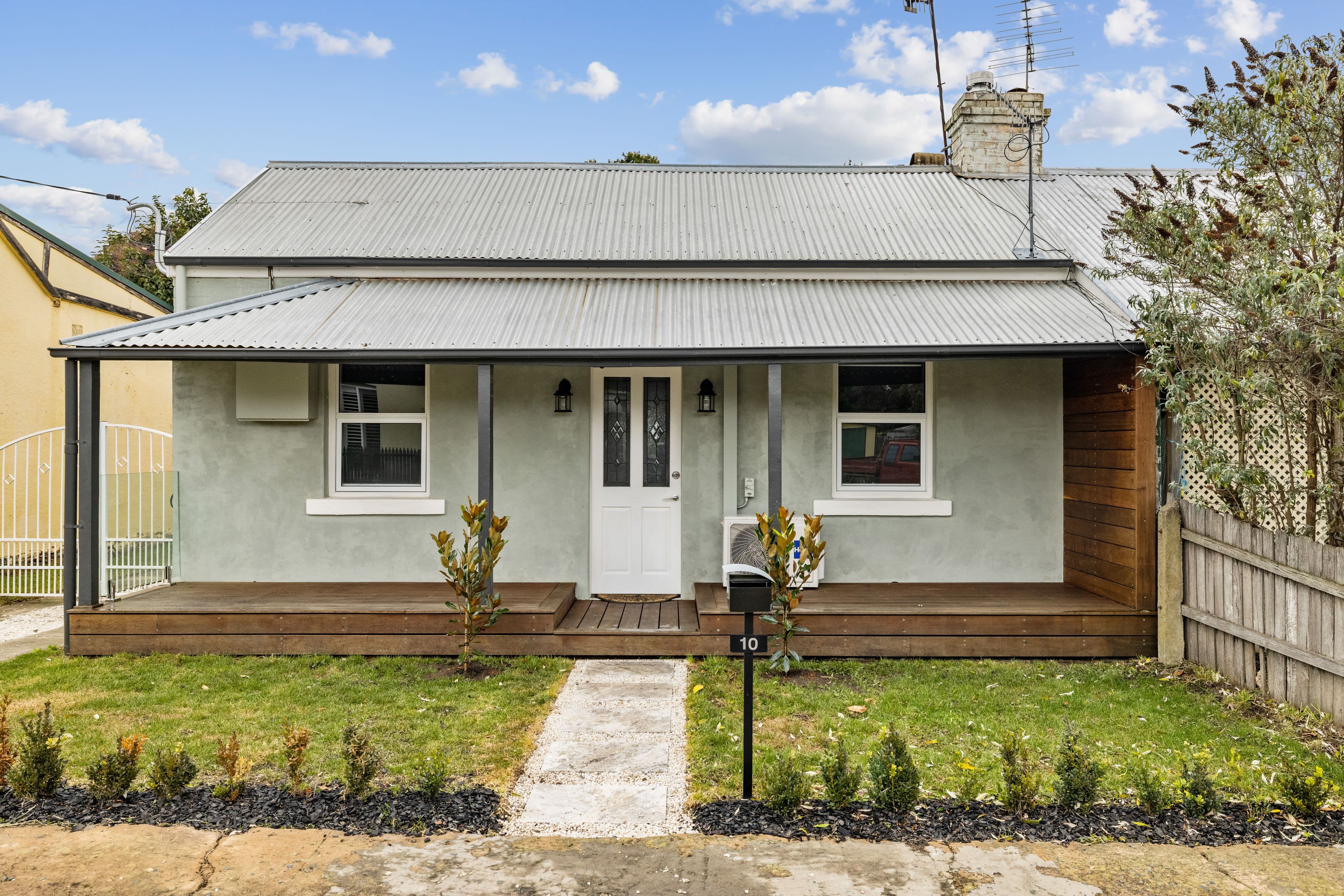 10 Bruce Street, Goulburn NSW 2580, Goulburn - Image 1