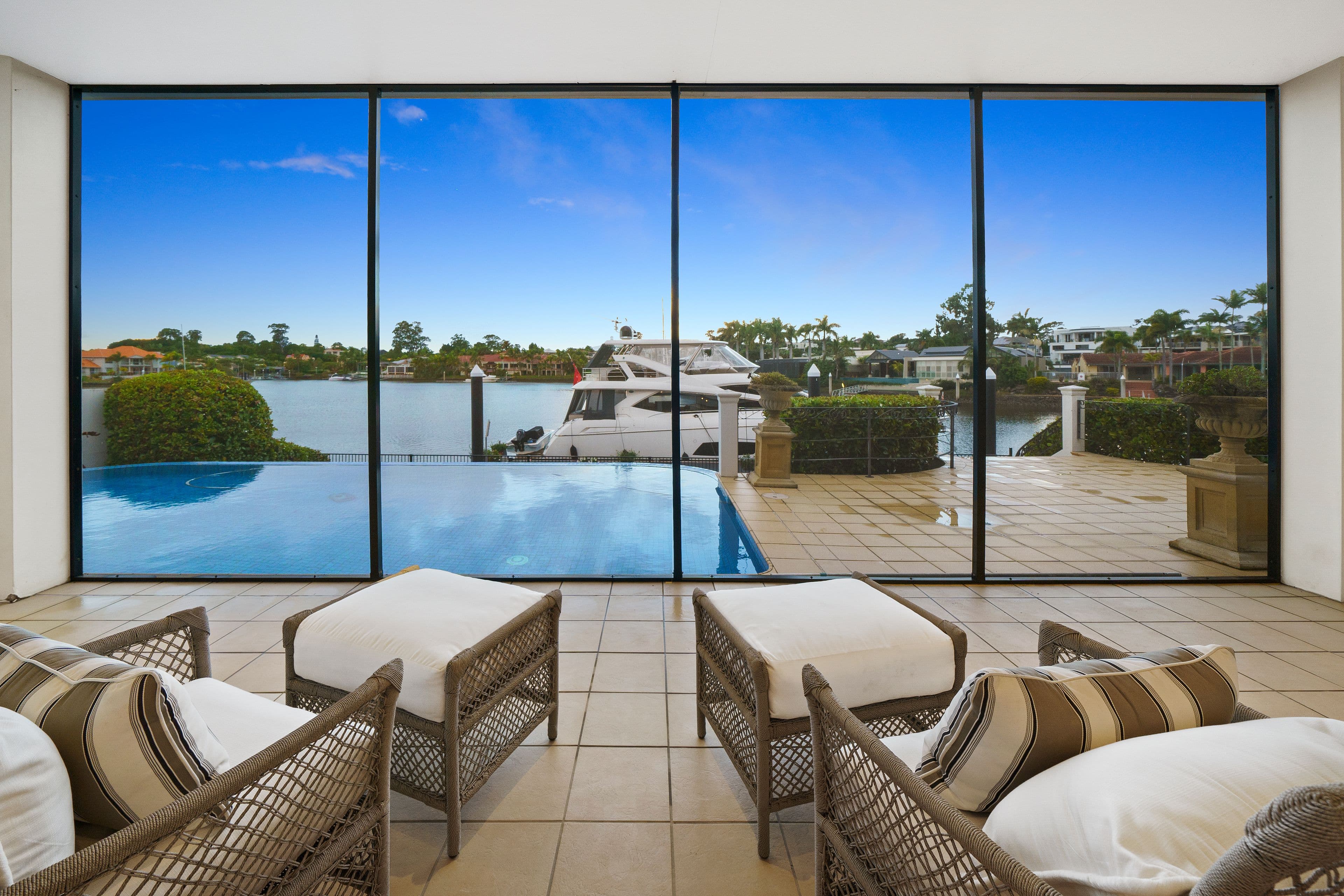 5809 Clearwater Crescent, Sanctuary Cove QLD 4212, Sanctuary Cove - Thumbnail 2