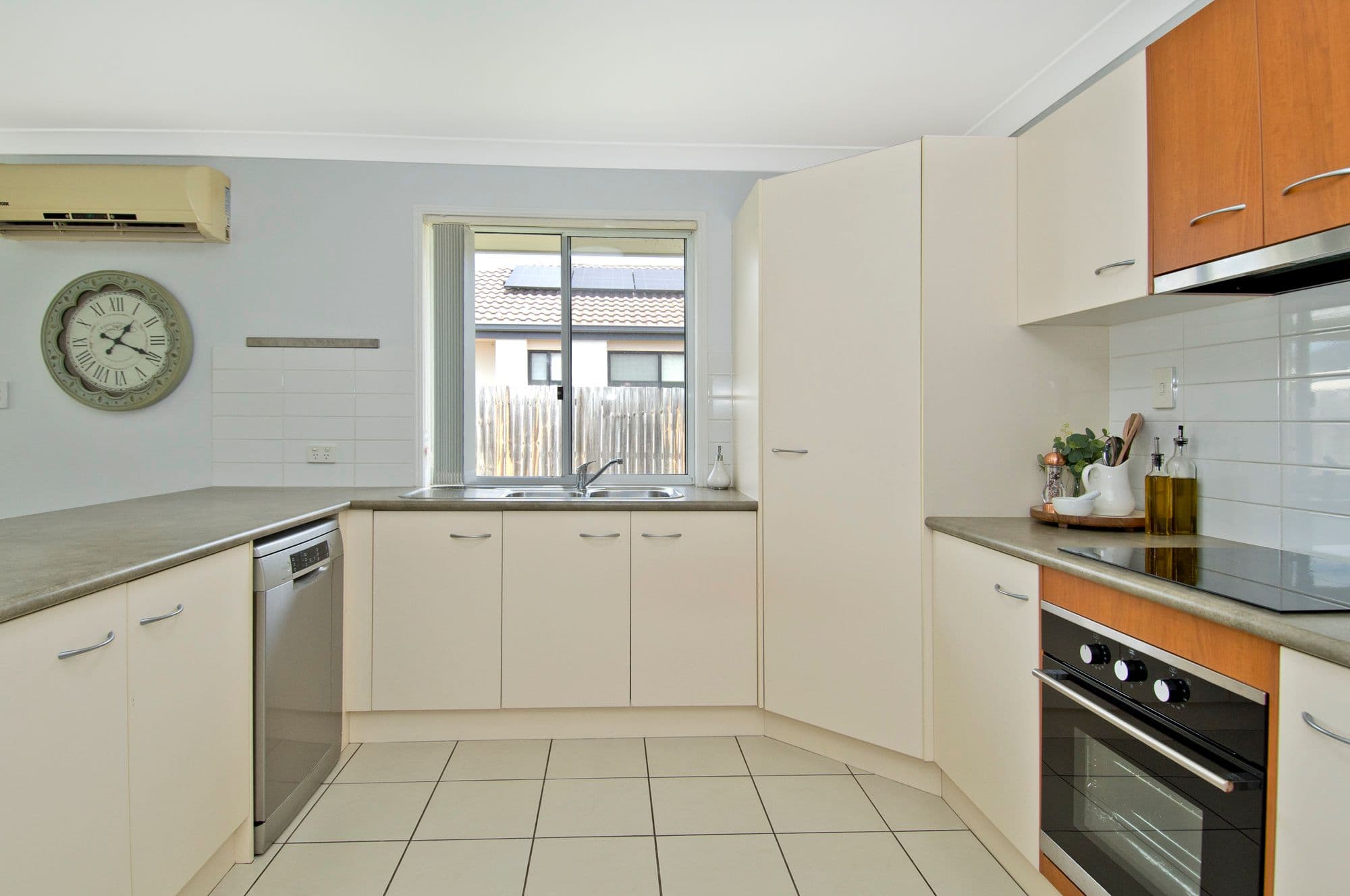 31 Cunningham Avenue, Laidley North QLD 4341, Laidley North - Thumbnail 6