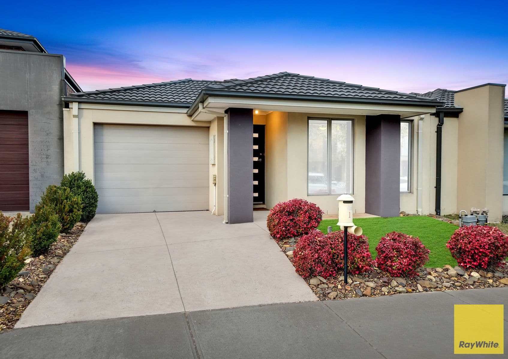 1 Mckillop Way, FRASER RISE VIC 3336, Fraser Rise - Thumbnail 2