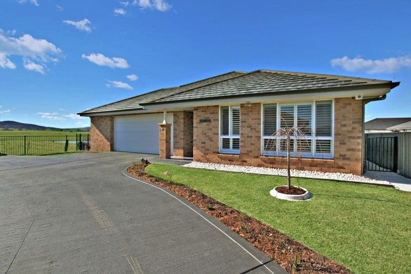 49 Niven Parade, RUTHERFORD NSW 2320, Rutherford - Image 1
