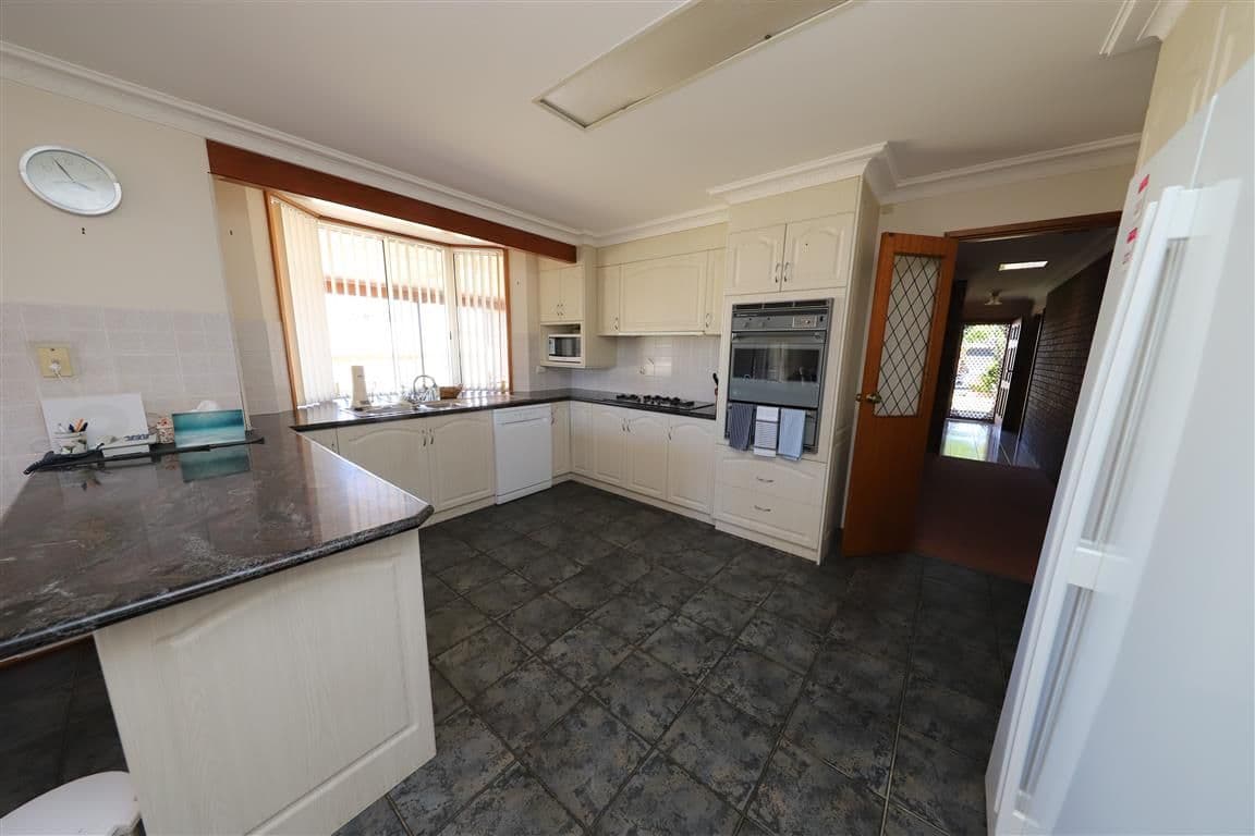 3 Hume Place, Tumut NSW 2720, Tumut - Thumbnail 4